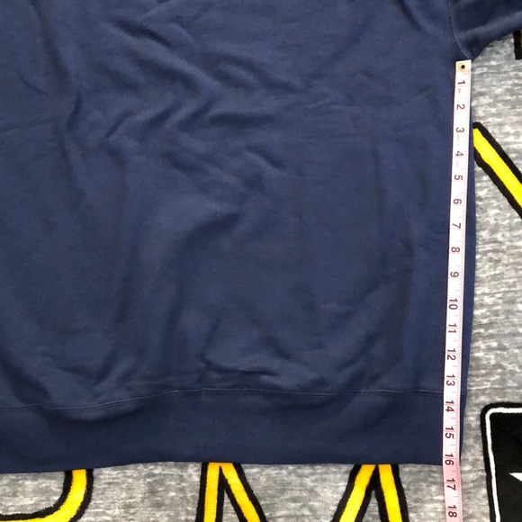 Hanes Sweatshirt! - Picture 4 of 4